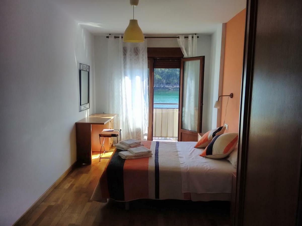 Apartamentos La Pasarela Vilanova de Arousa Exterior foto